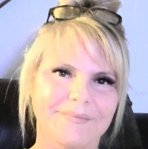 Meet your Posher, Guylene